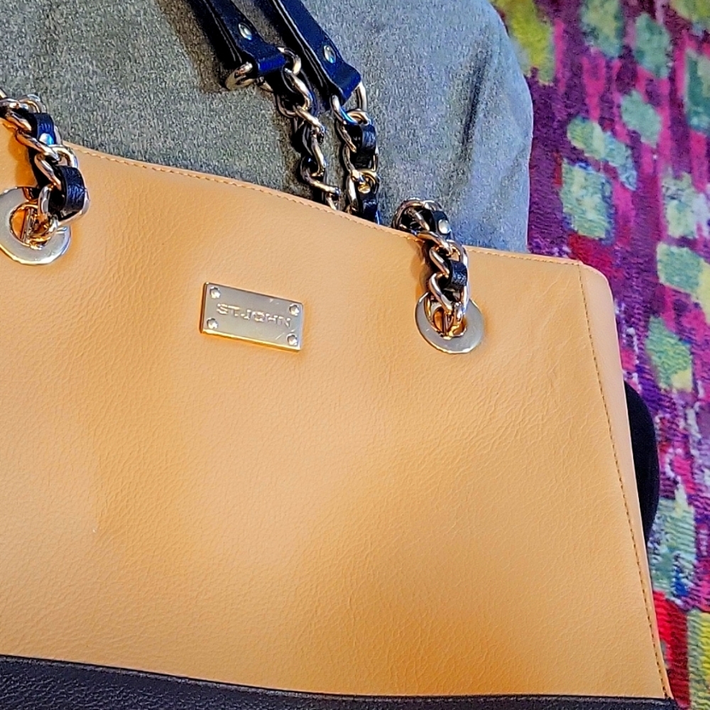 St John's purse